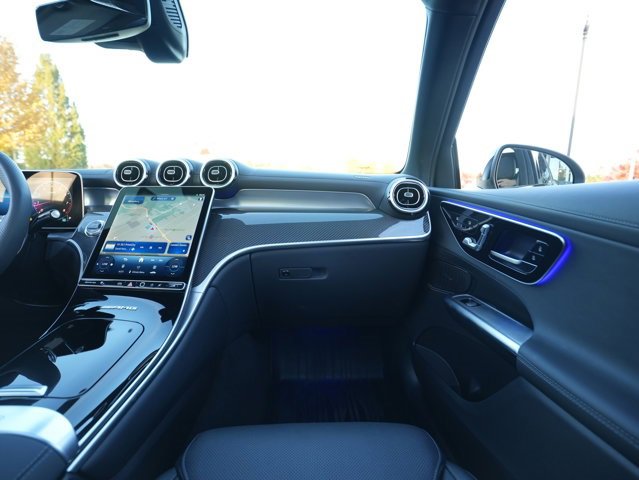 Certified 2025 Mercedes-Benz GLC 43 AMG 4MATIC image 31