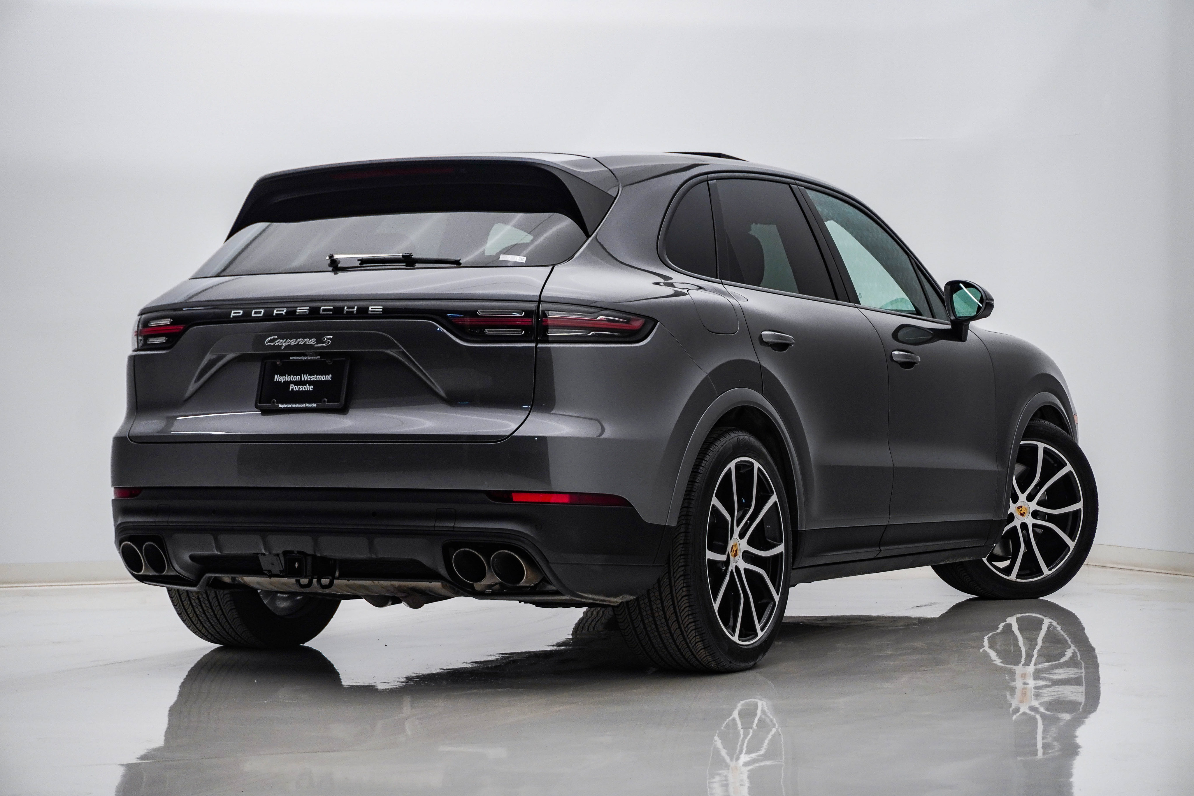 Certified 2023 Porsche Cayenne S AWD/4WD image 11