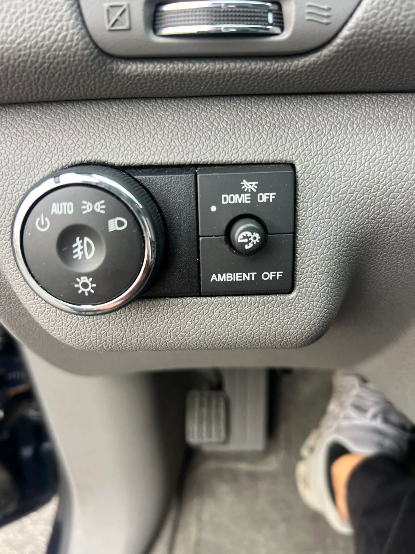 Used 2017 Chevrolet Traverse LT w/ Style and Technology Package image 19