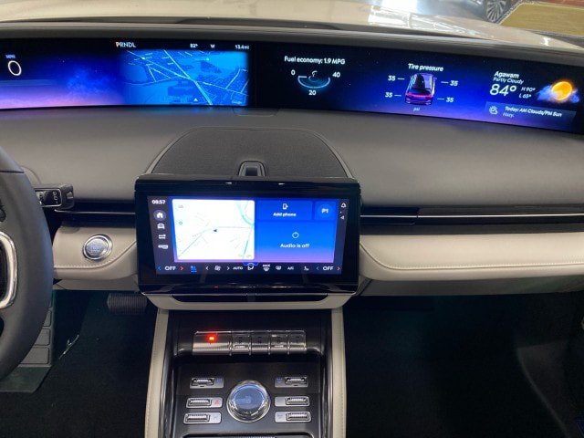 New 2026 Lincoln Nautilus Premier w/ Equipment Group 102A AWD/4WD image 21