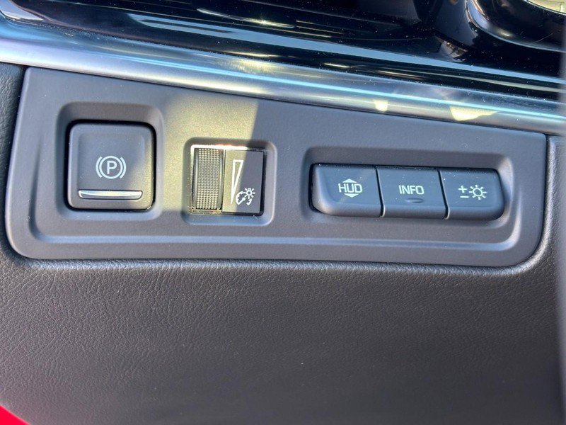 Used 2024 Cadillac XT6 Sport w/ Technology Package image 17