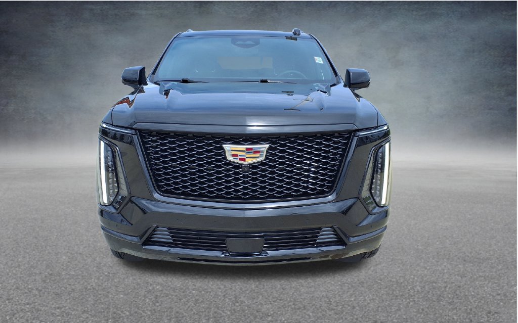 Used 2025 Cadillac Escalade Sport AWD/4WD image 2