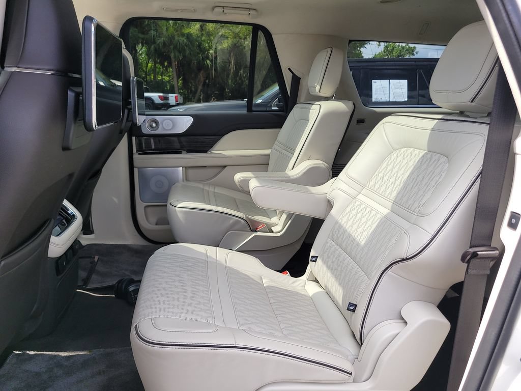 Certified 2023 Lincoln Navigator L Black Label AWD/4WD image 12