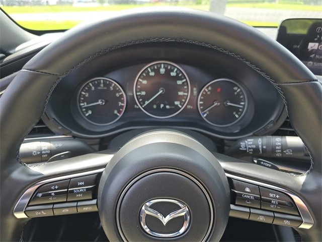 New 2025 MAZDA MAZDA3 Hatchback w/Premium Plus Pkg image 12