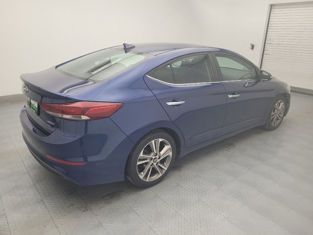 Used 2017 Hyundai Elantra Limited image 10