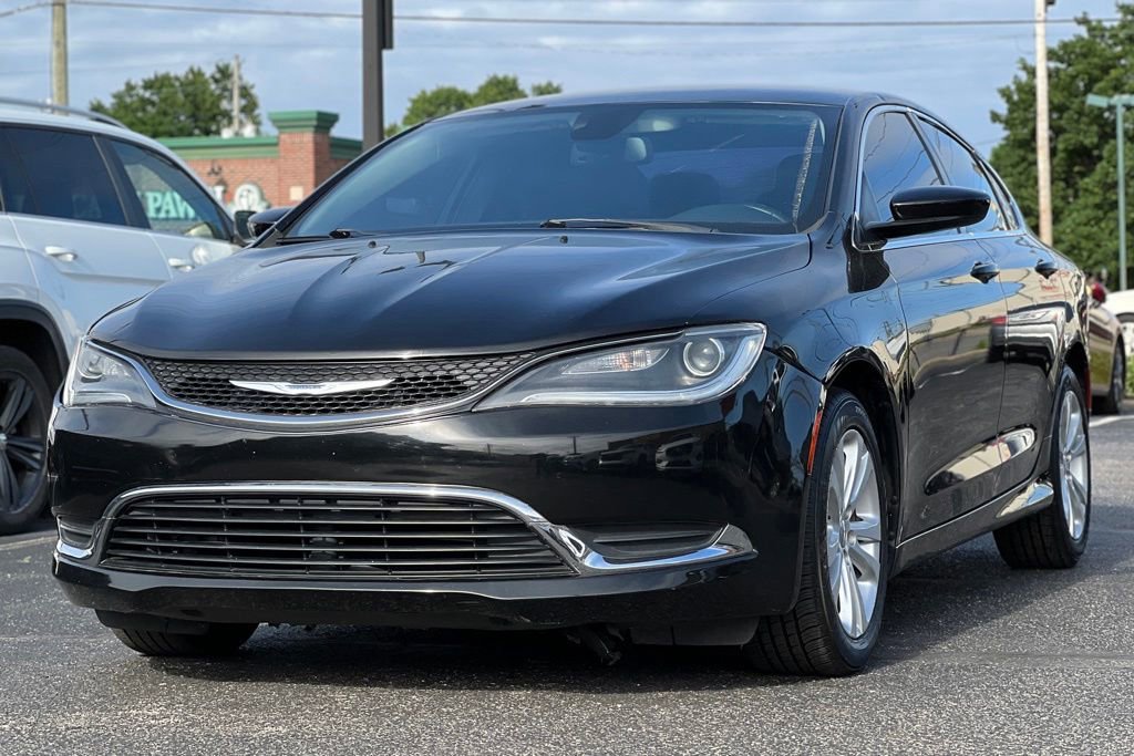 Used 2017 Chrysler 200 Limited Platinum FWD image 13