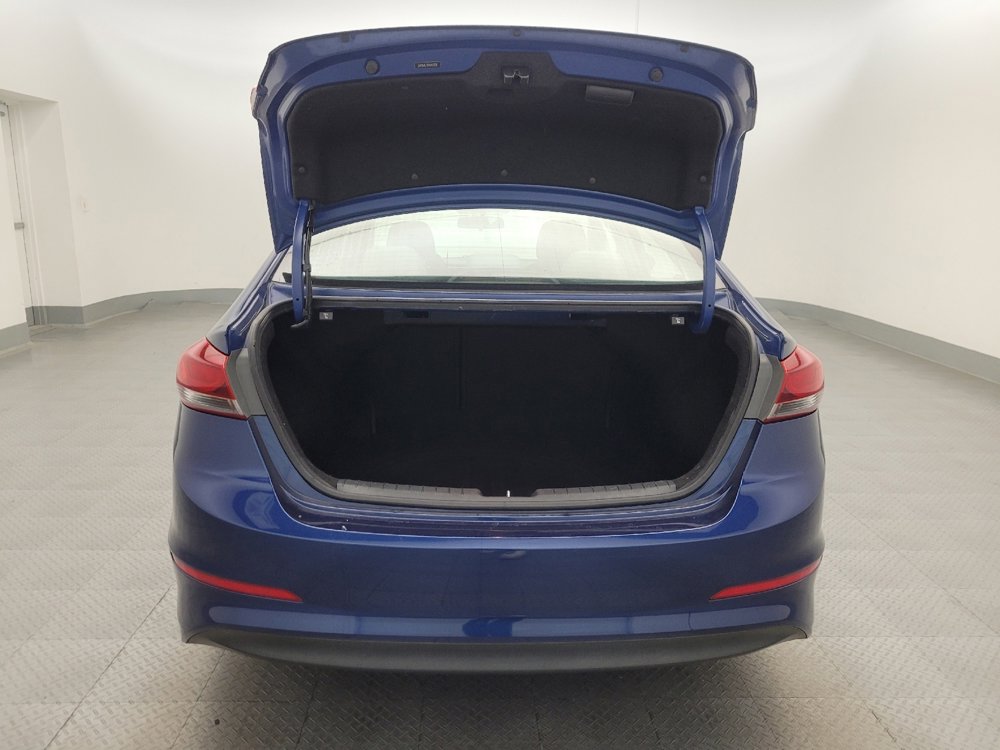 Used 2017 Hyundai Elantra SE image 29
