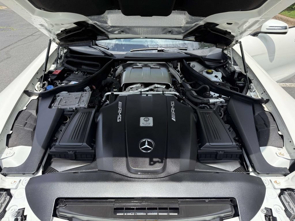 Used 2020 Mercedes-Benz AMG GT C w/ AMG Interior Night Package image 29