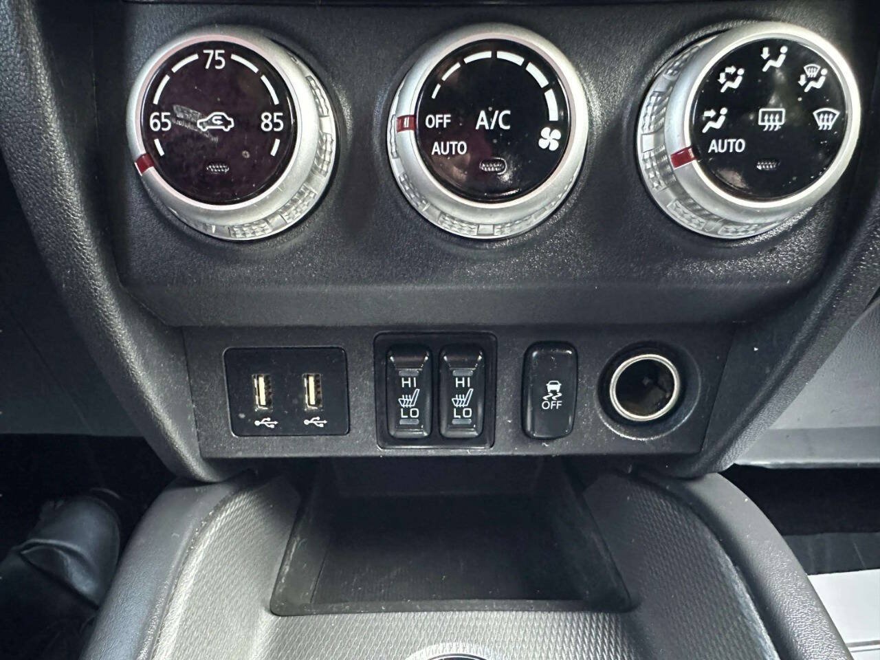 Used 2021 Mitsubishi Outlander Sport SE AWD/4WD image 36