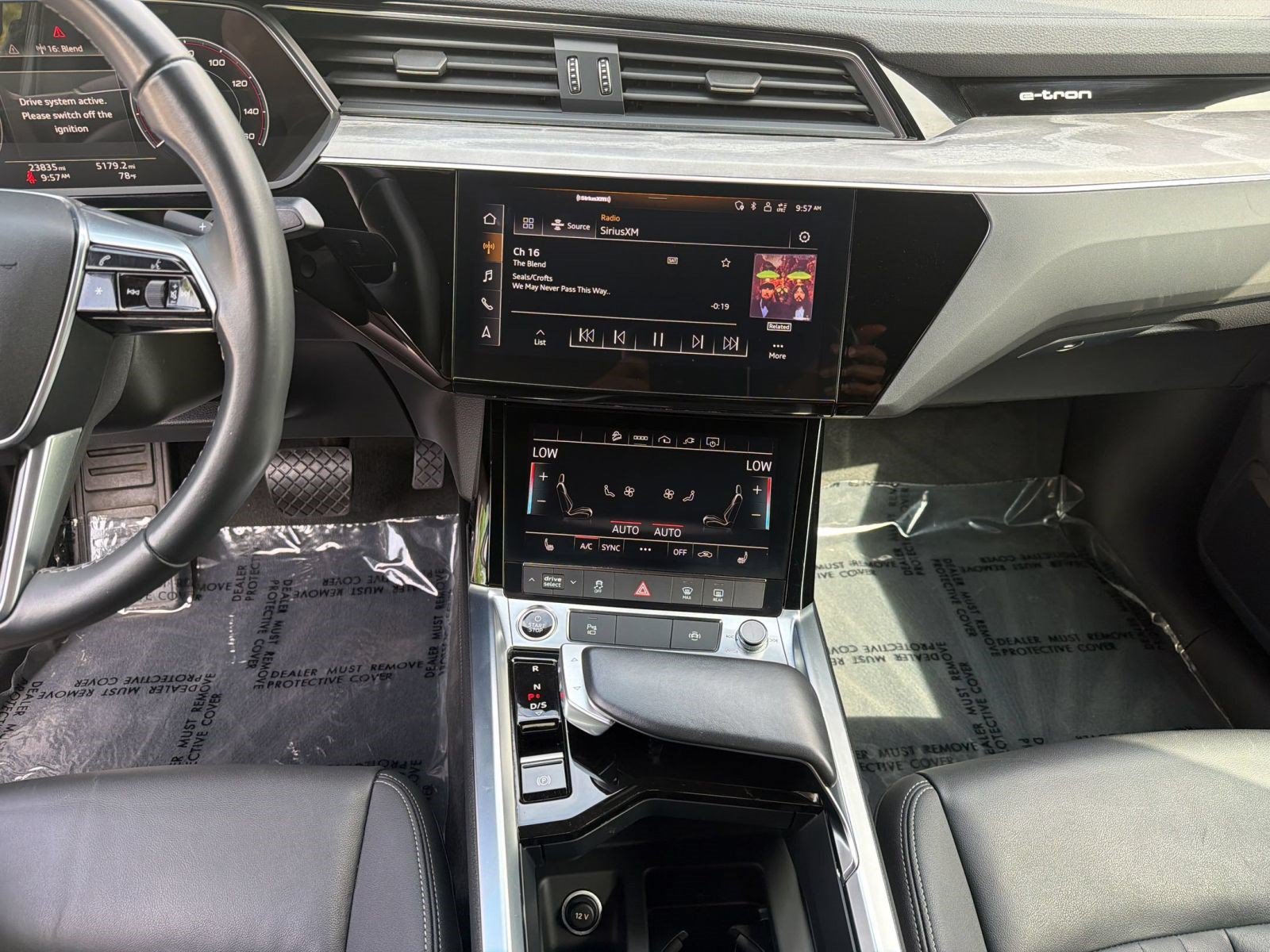 Used 2024 Audi Q8 e-tron Premium AWD/4WD image 17