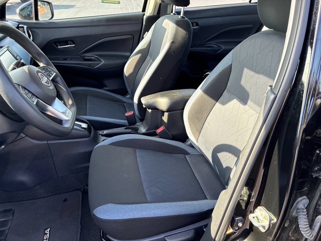 Used 2024 Nissan Versa SV FWD image 10