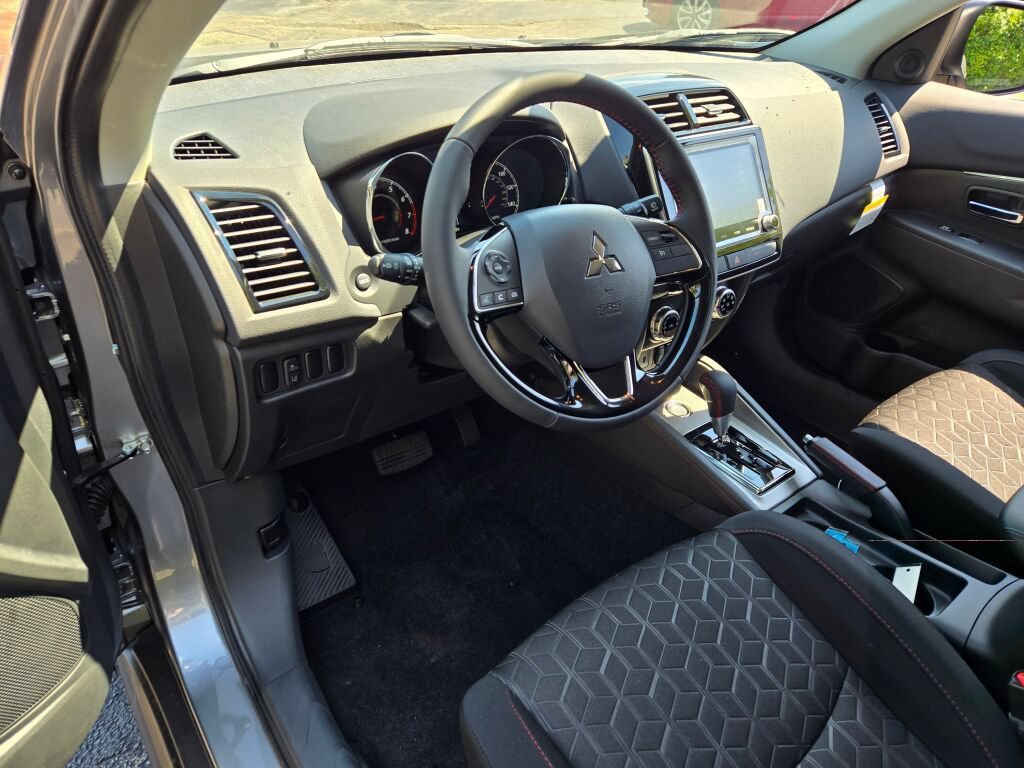 New 2026 Mitsubishi Outlander Sport LE AWD/4WD image 16