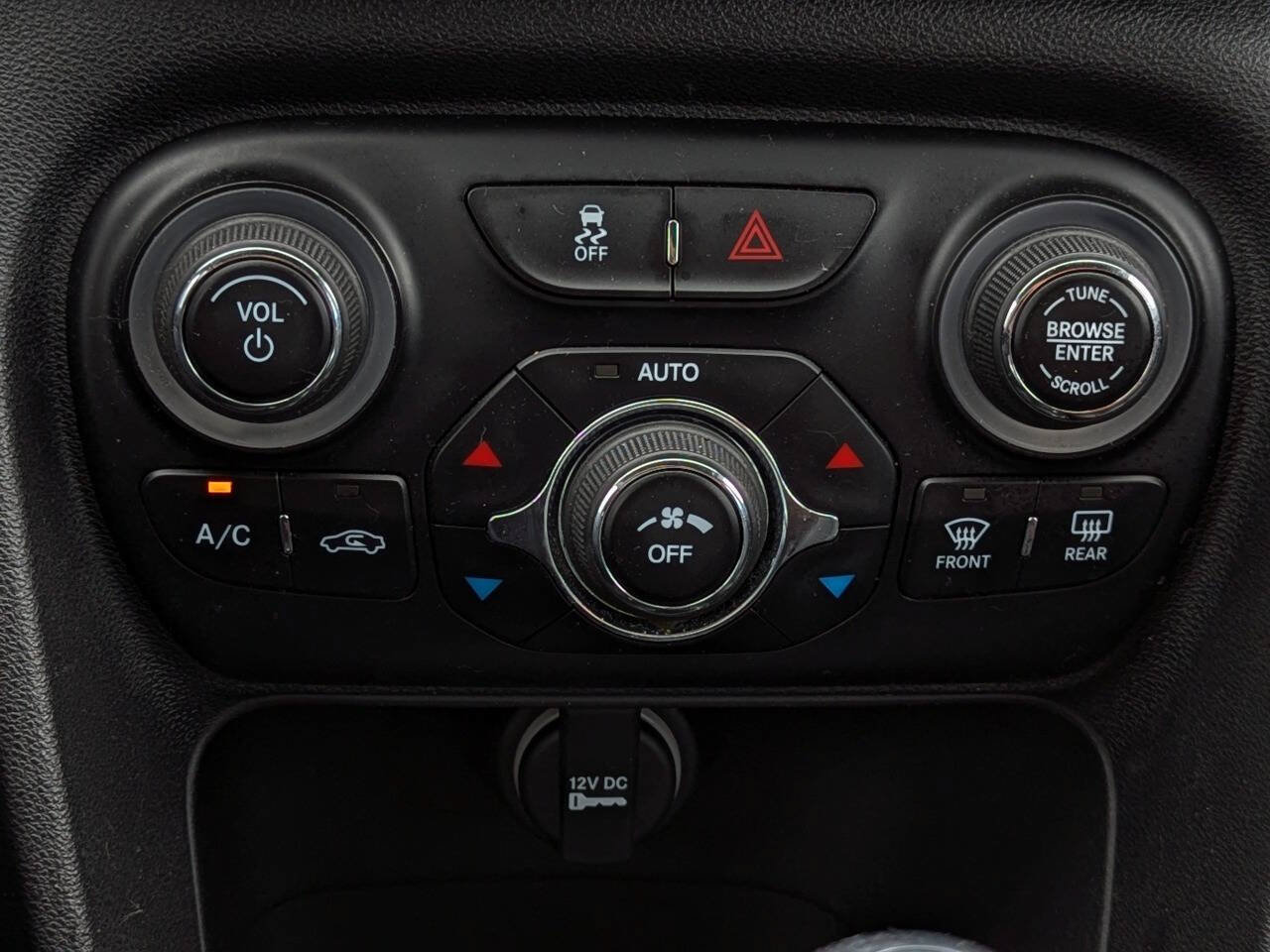 Used 2016 Dodge Dart GT w/ Sun/Sound Group FWD image 23