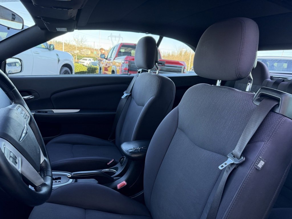 Used 2013 Chrysler 200 Touring image 14