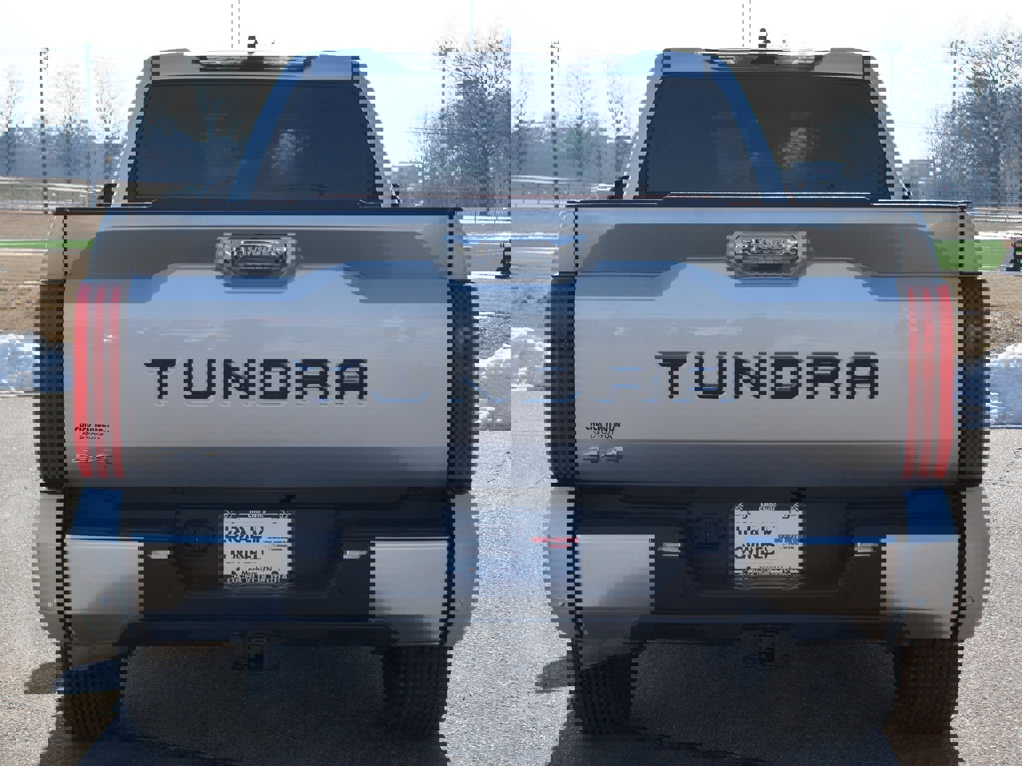 Used 2025 Toyota Tundra Limited image 3