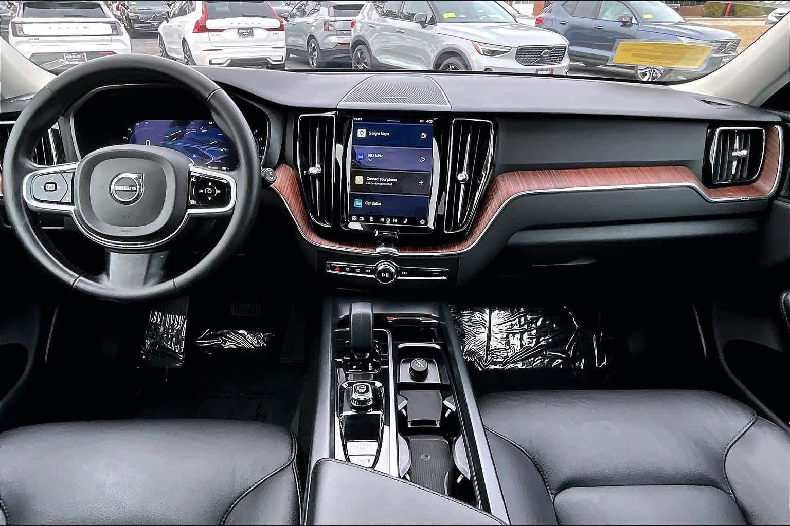 Certified 2023 Volvo XC60 B5 Plus w/ Climate Package image 15