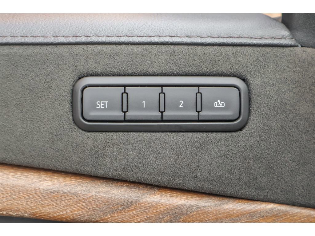 Used 2019 Cadillac Escalade Luxury image 22