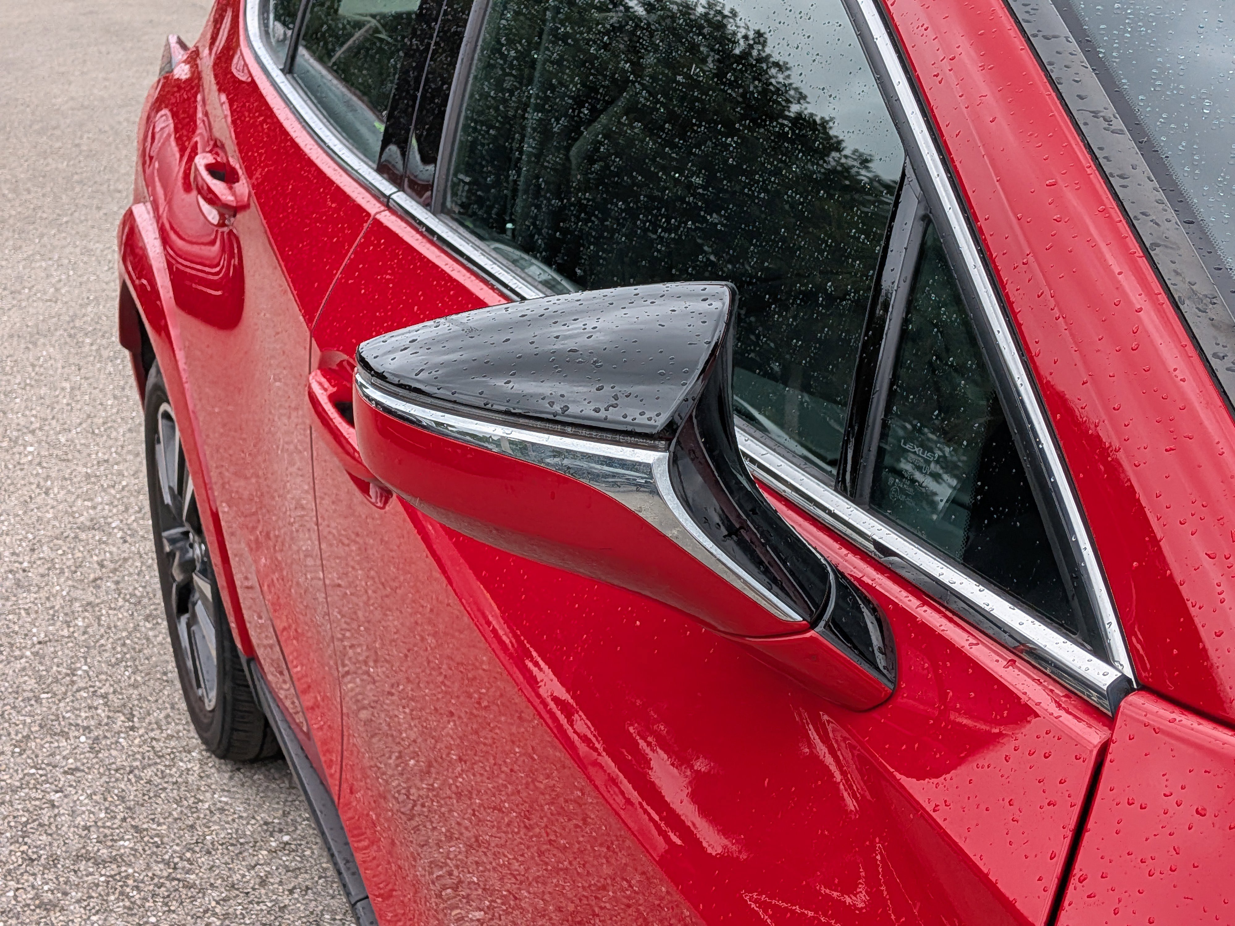 Used 2024 Lexus UX 250h FWD w/ Premium Package image 12