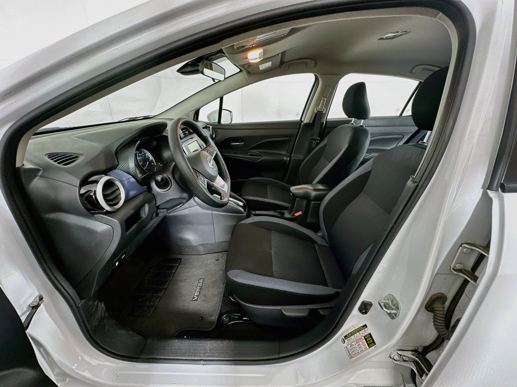 Used 2024 Nissan Versa SV FWD image 13
