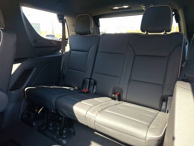Used 2026 Chevrolet Tahoe Premier AWD/4WD image 17