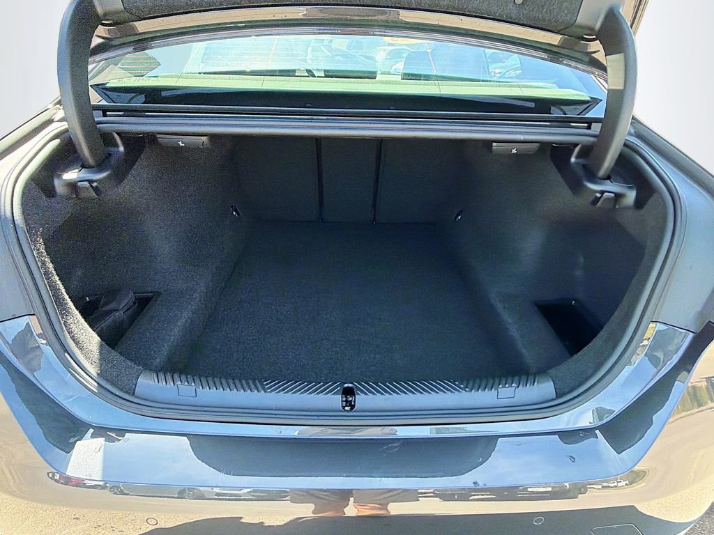 Used 2025 BMW 540i xDrive image 12