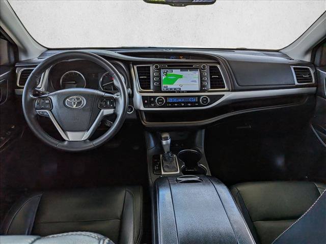 Certified 2016 Toyota Highlander XLE AWD/4WD image 21
