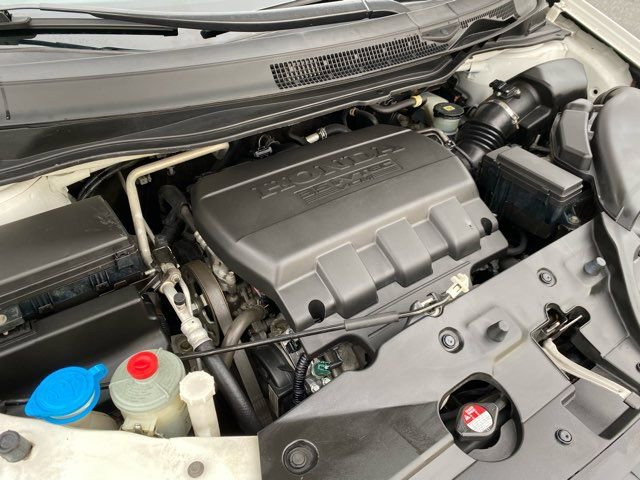 Used 2014 Honda Odyssey Touring Elite image 32