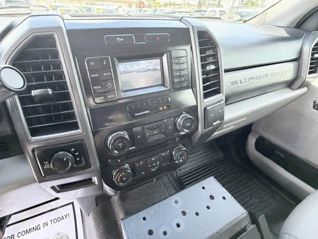 Used 2018 Ford F250 XL w/ Power Equipment Group AWD/4WD image 19