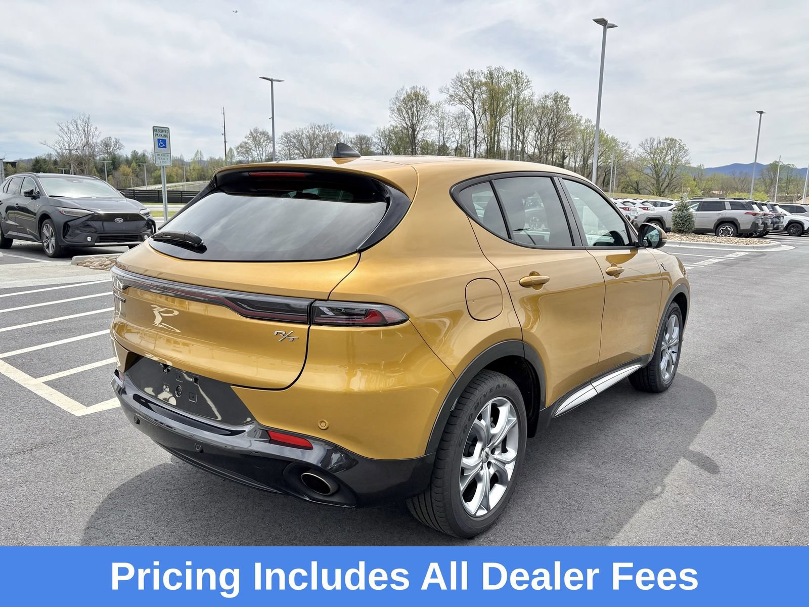 Used 2024 Dodge Hornet R/T Plus AWD/4WD image 11
