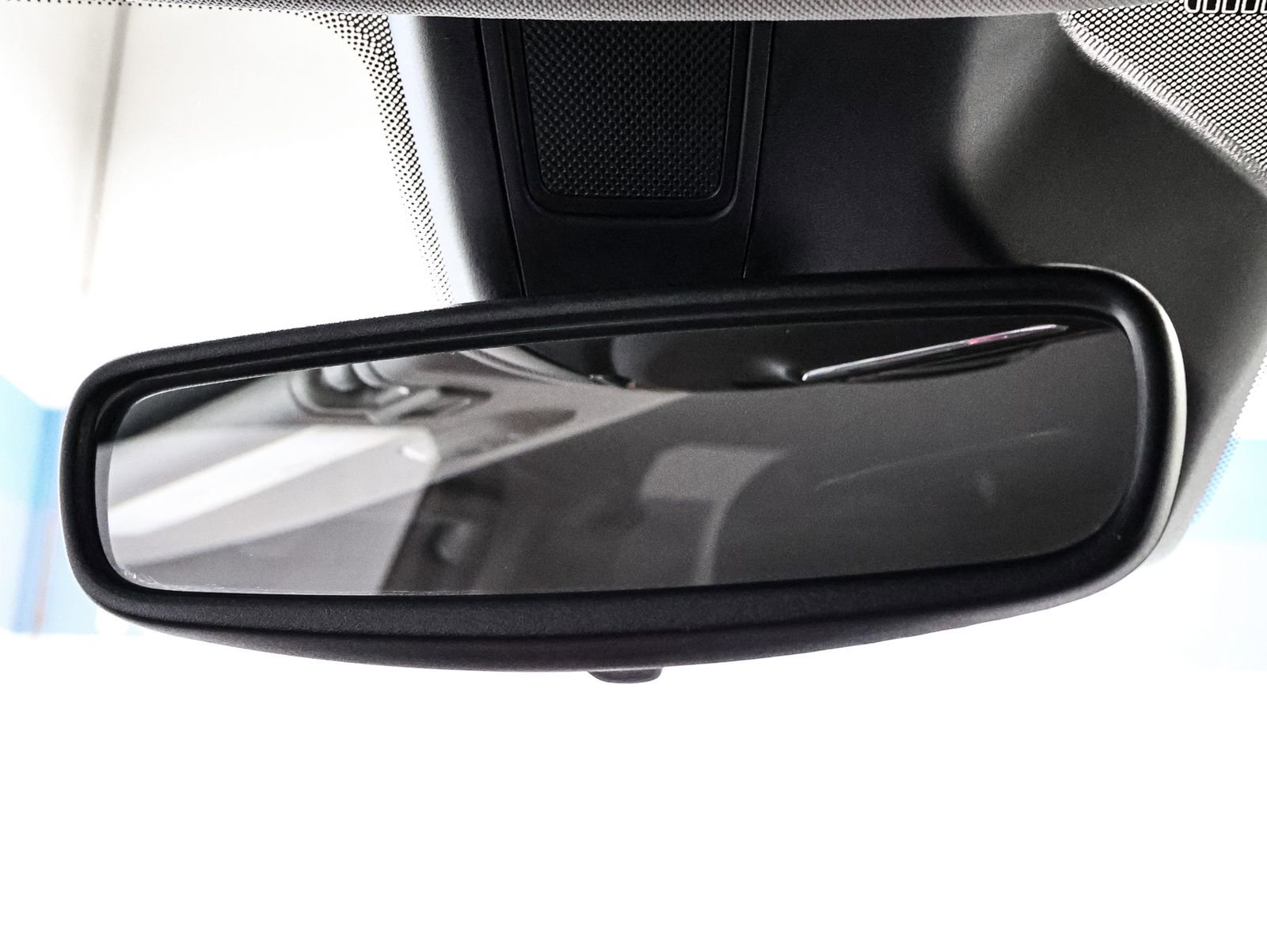 Used 2023 Jeep Grand Cherokee L Limited w/ Black Appearance Package image 31