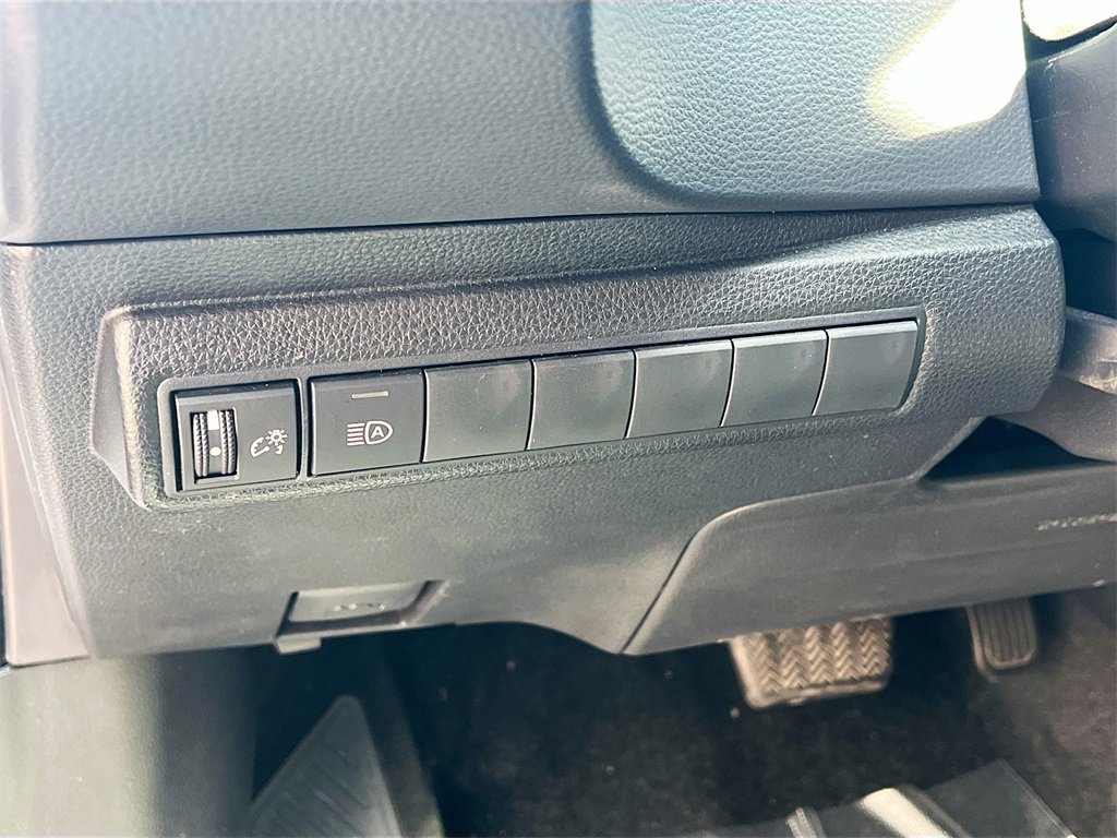 Used 2024 Toyota Corolla XSE image 10