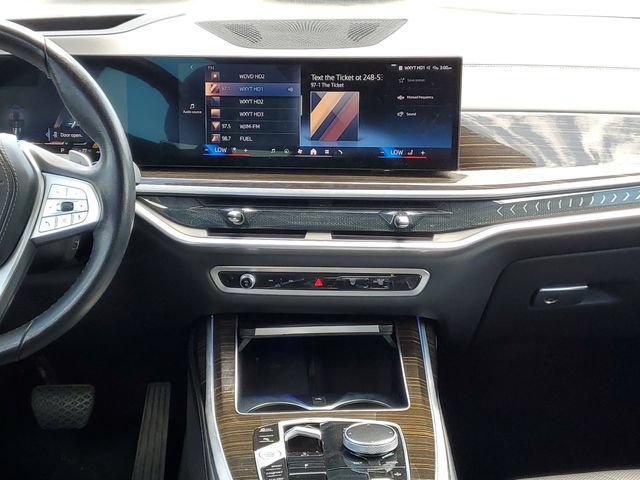 Used 2024 BMW X7 xDrive40i w/ Premium Package AWD/4WD image 39