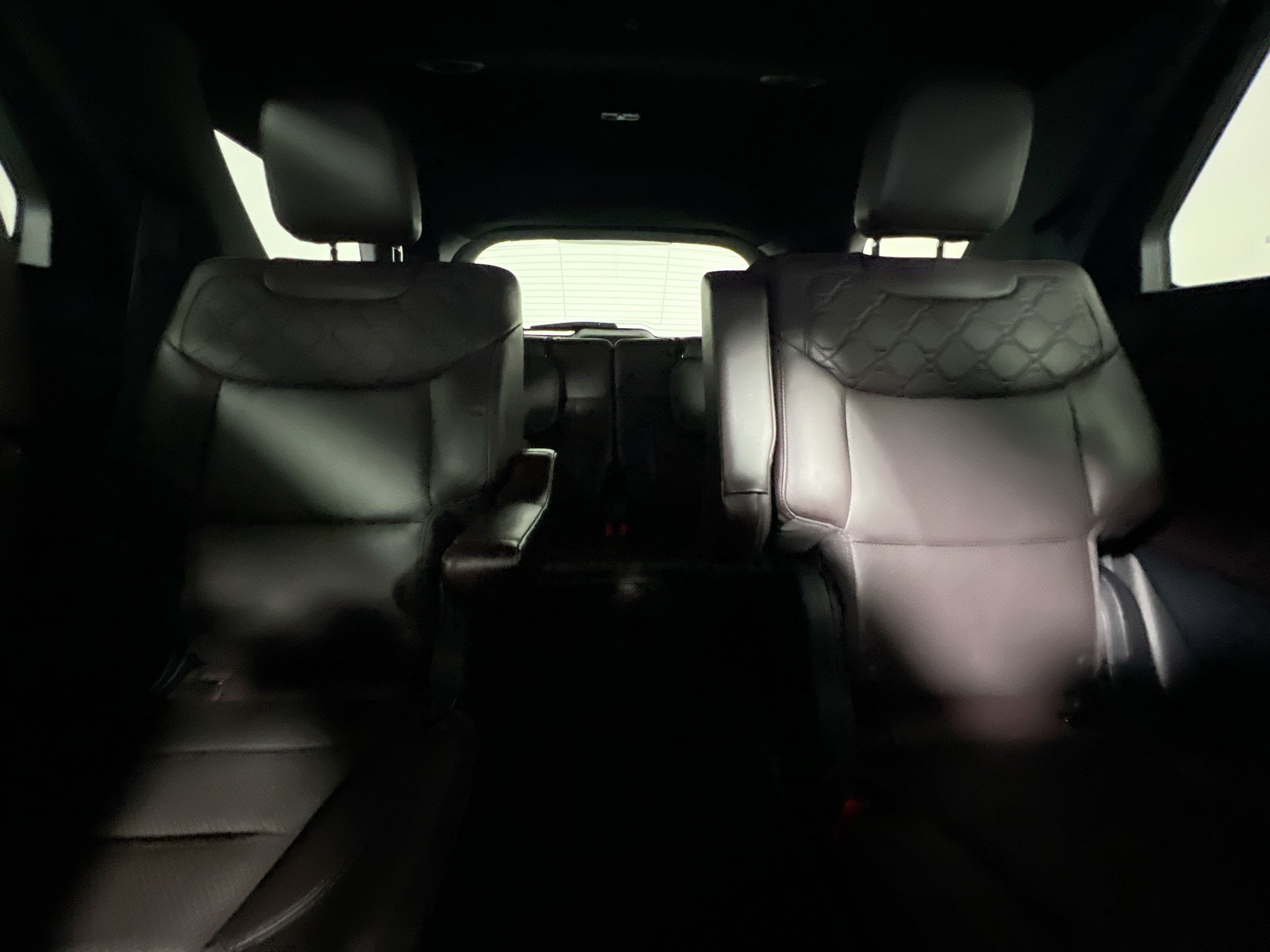 Used 2025 Ford Explorer Platinum w/ LUX Leather Package AWD/4WD image 32