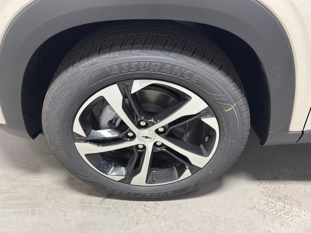 New 2026 Chevrolet Trax RS FWD image 9