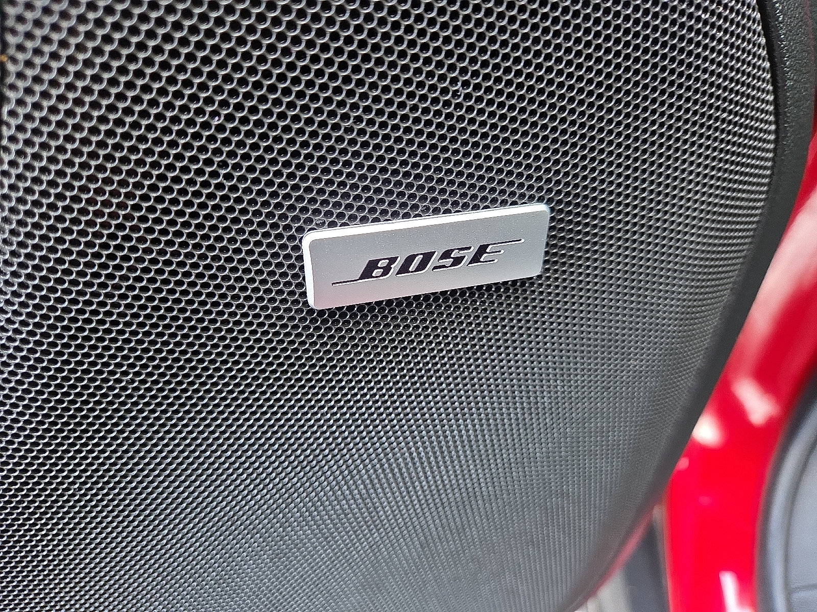 Used 2022 Chevrolet Suburban RST w/ Luxury Package image 11