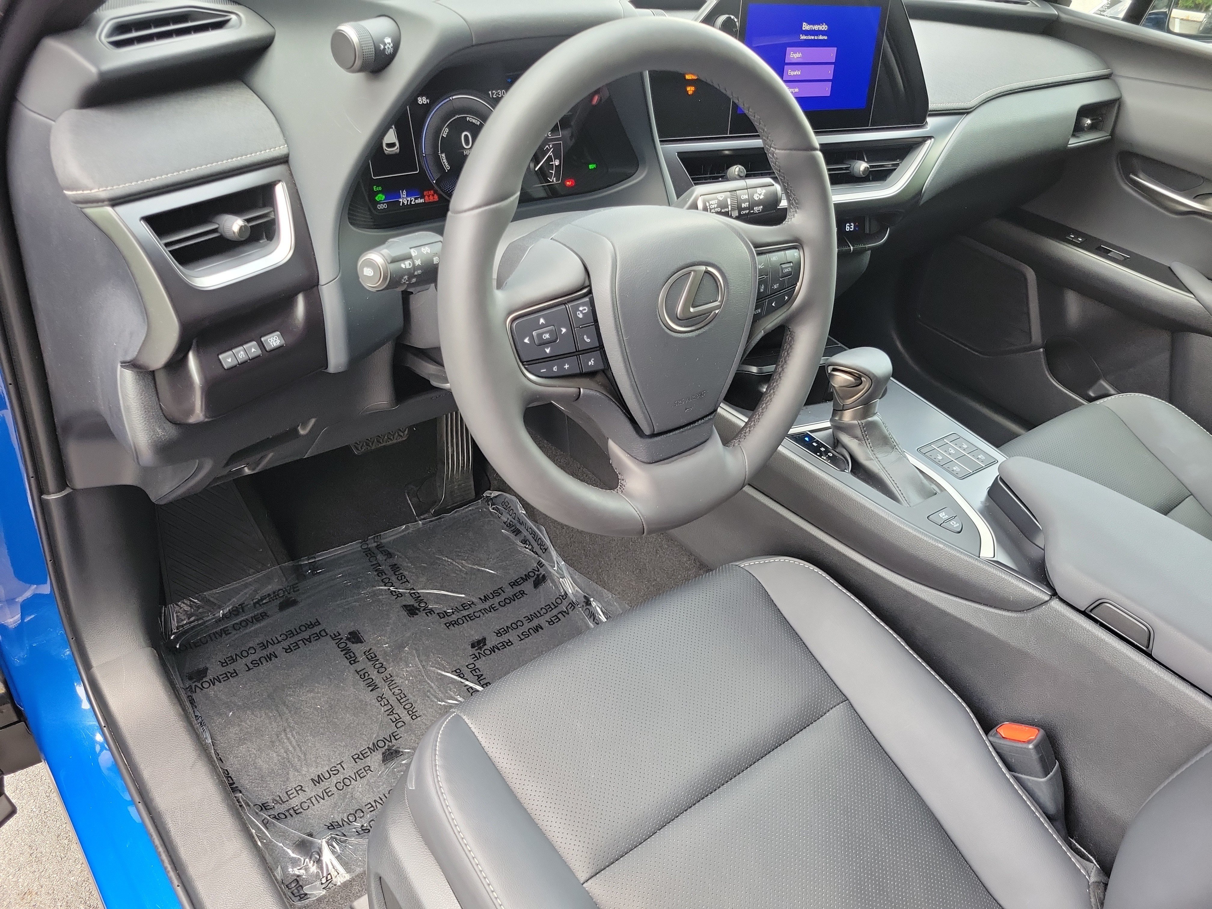 Used 2023 Lexus UX 250h FWD w/ Accessory Package (Z1) image 19