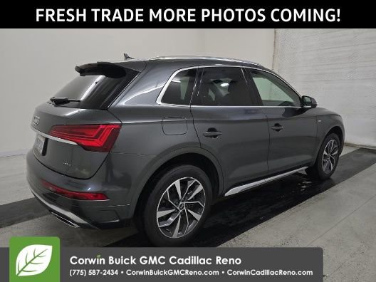 Used 2023 Audi Q5 2.0T Premium w/ Convenience Package image 3
