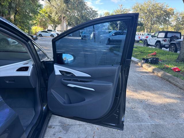 Used 2020 Chevrolet Bolt LT FWD image 23