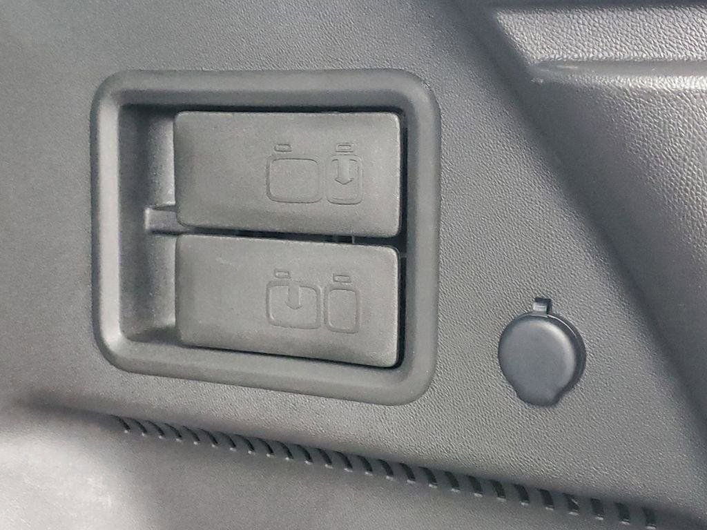 Certified 2023 Chevrolet Equinox RS image 30