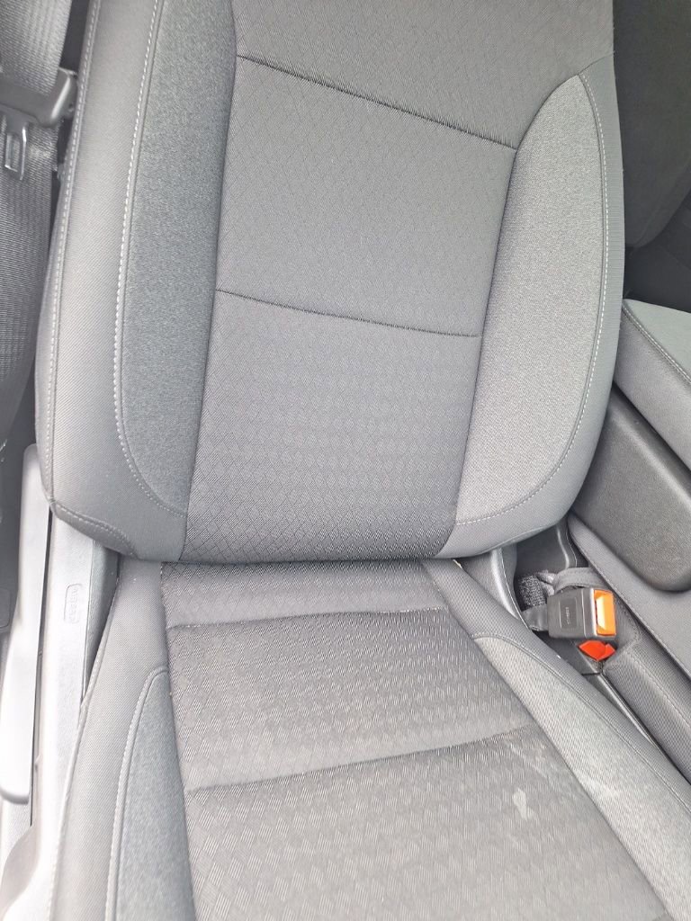 Used 2025 Chevrolet Silverado 1500 LT image 28