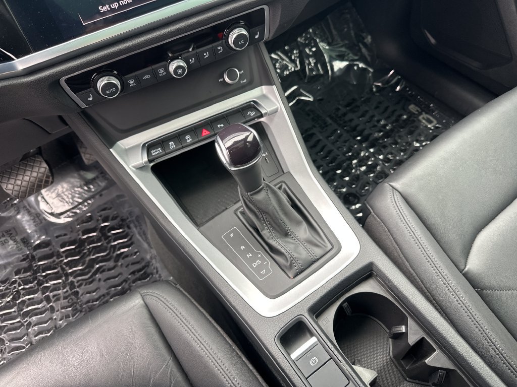 Used 2022 Audi Q3 2.0T Premium AWD/4WD image 23