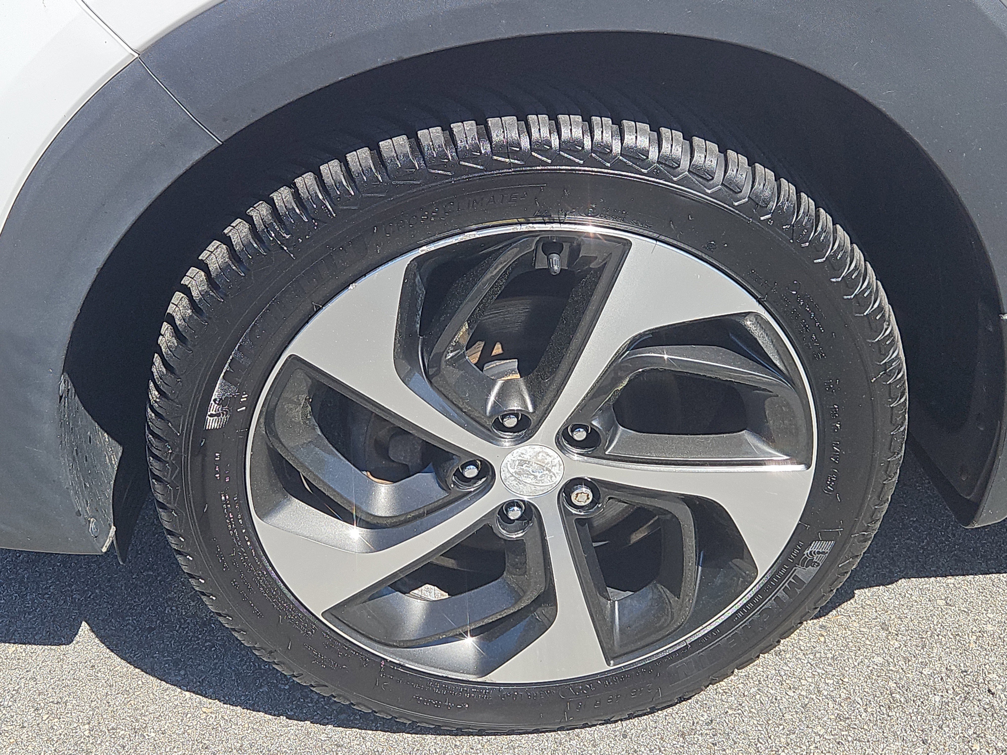 Used 2018 Hyundai Tucson Value AWD/4WD image 4