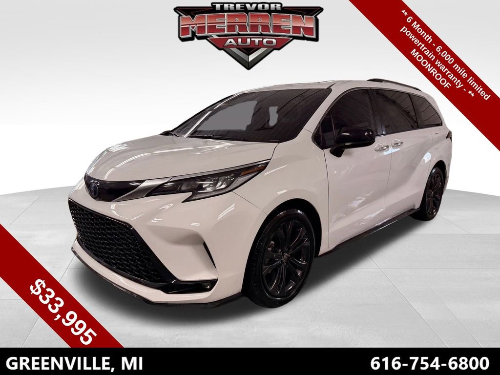 Used 2023 Toyota Sienna XSE image 1