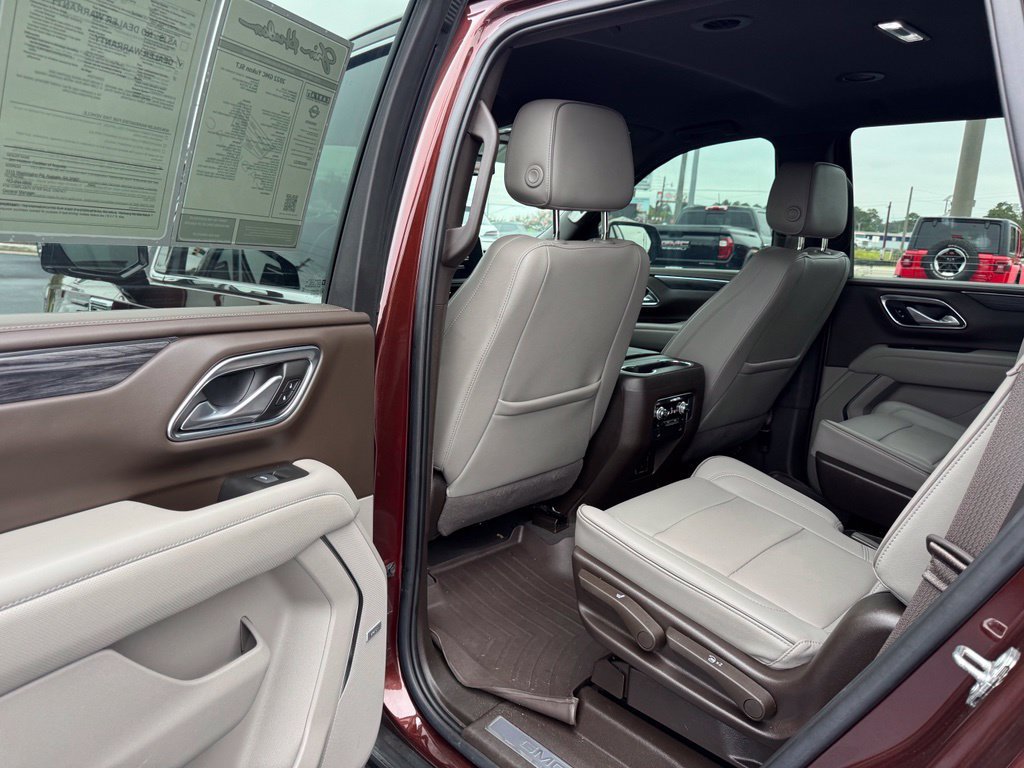 Used 2022 GMC Yukon SLT w/ SLT Luxury Package RWD image 39