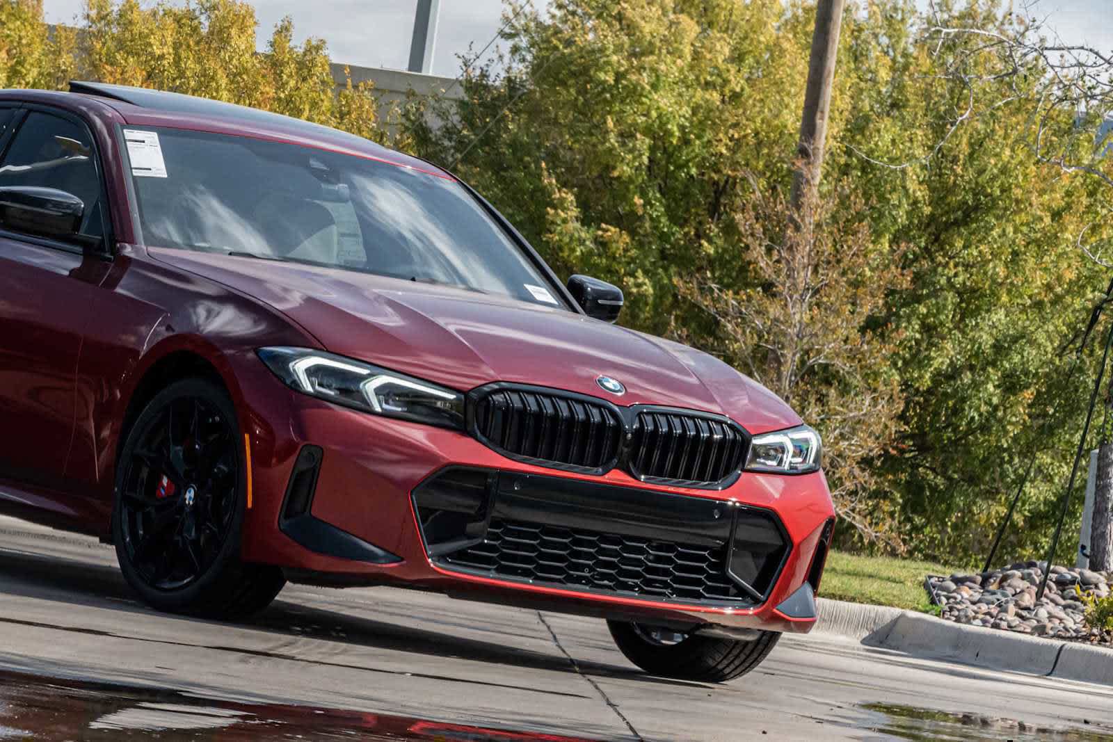 Used 2026 BMW 330i Sedan w/ M Sport Package RWD image 3