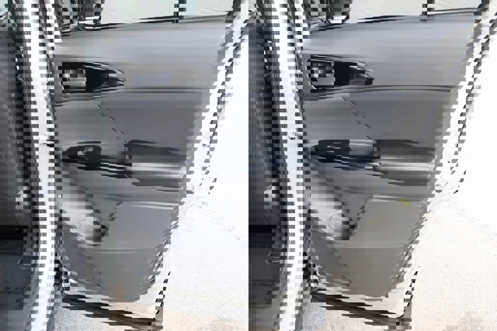 New 2026 Mitsubishi Eclipse Cross LE image 7