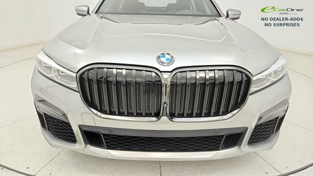 Used 2022 BMW 750i xDrive w/ M Sport Package AWD/4WD image 16