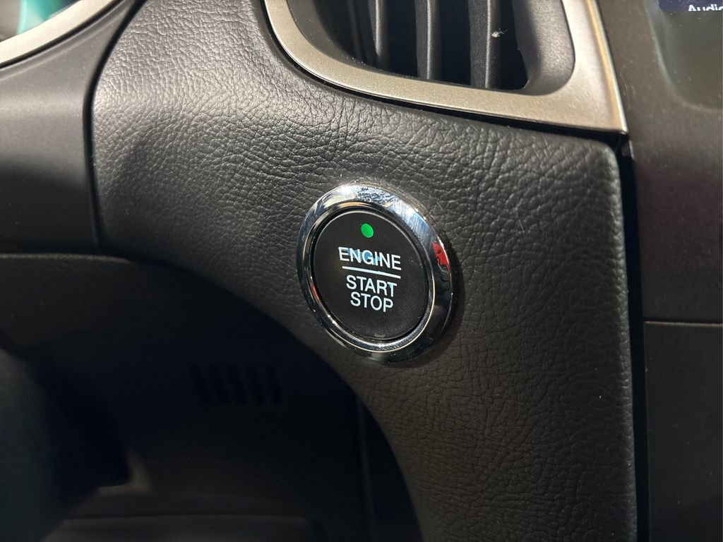 Used 2016 Ford Edge SEL w/ Equipment Group 201A image 29