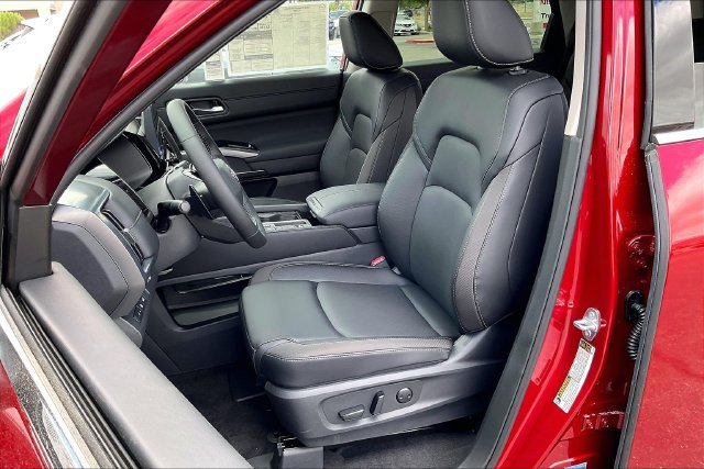 New 2026 Nissan Pathfinder SL FWD image 7