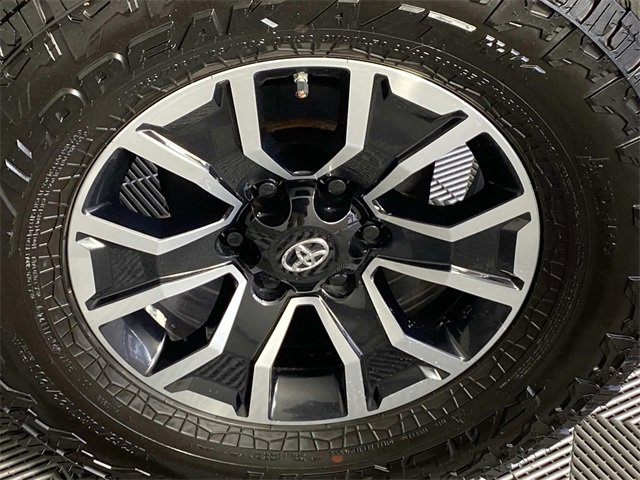 Used 2023 Toyota Tacoma TRD Off-Road image 28